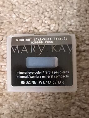 Mary Kay Mineral Eye Color - Light Blue Shade